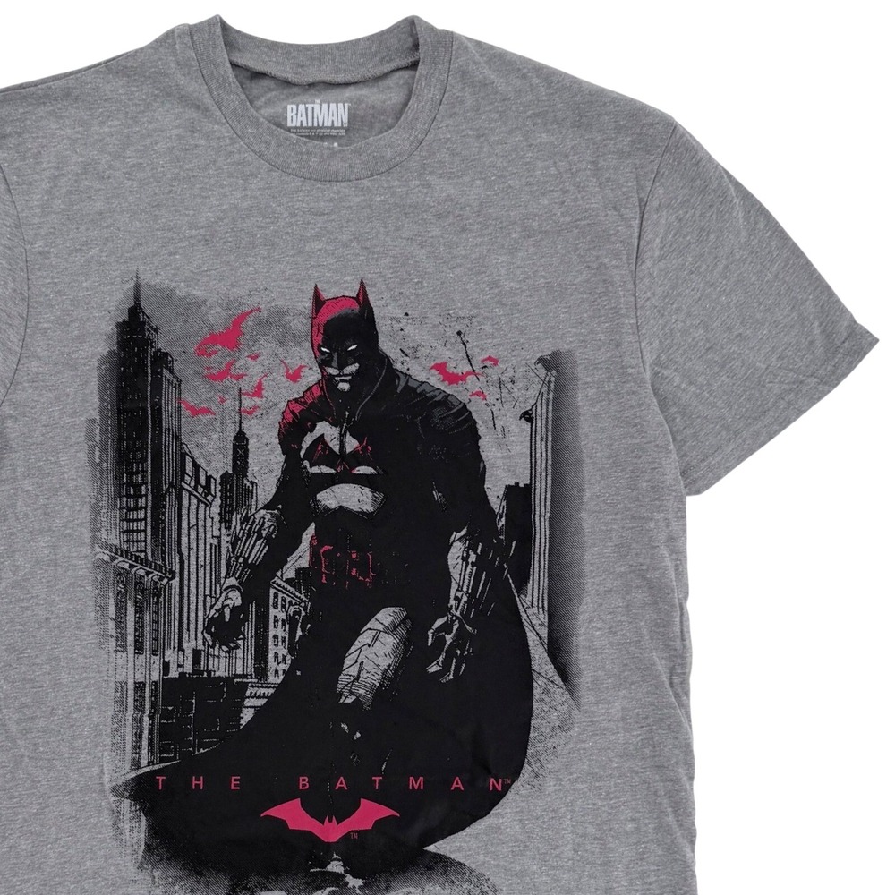 DC Comics The Batman Movie 2022 Graphic T-Shirt Gray Adult Size Medium M